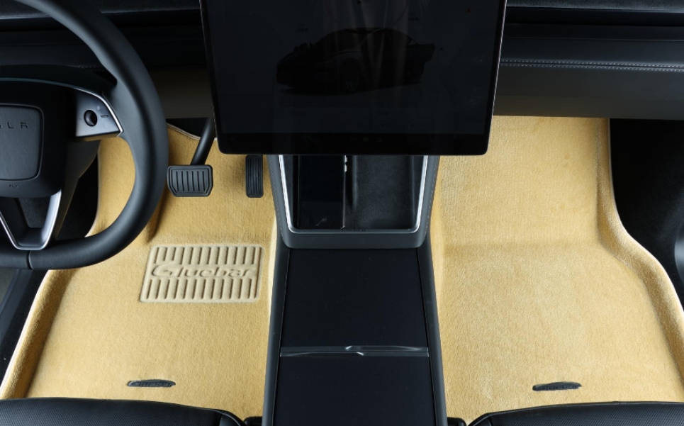 How OEM and ODM Services Work With a Car Mats Manufacturer