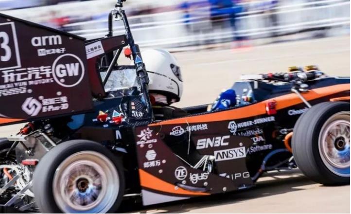 3D Printed Metal Racecar Condenser Opens Future Possibilities in Racing 3D Printed Metal Racecar Condenser Opens Future Possibilities in Racing