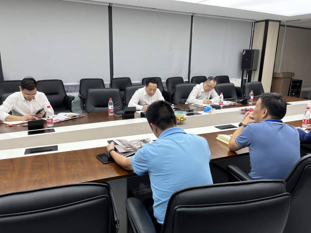 Leaders from Yuyao City Government Visit Hengjie