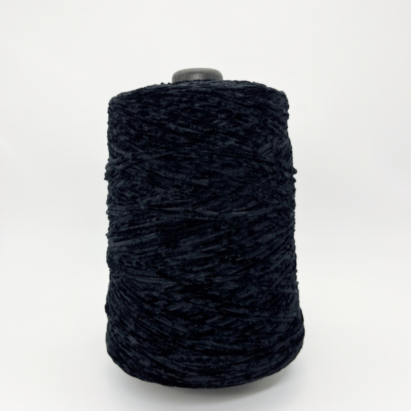 6.5NM dyed dark black chenille yarn for garments